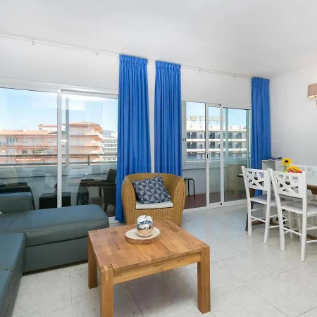 Center-17 By Interhome * Roses